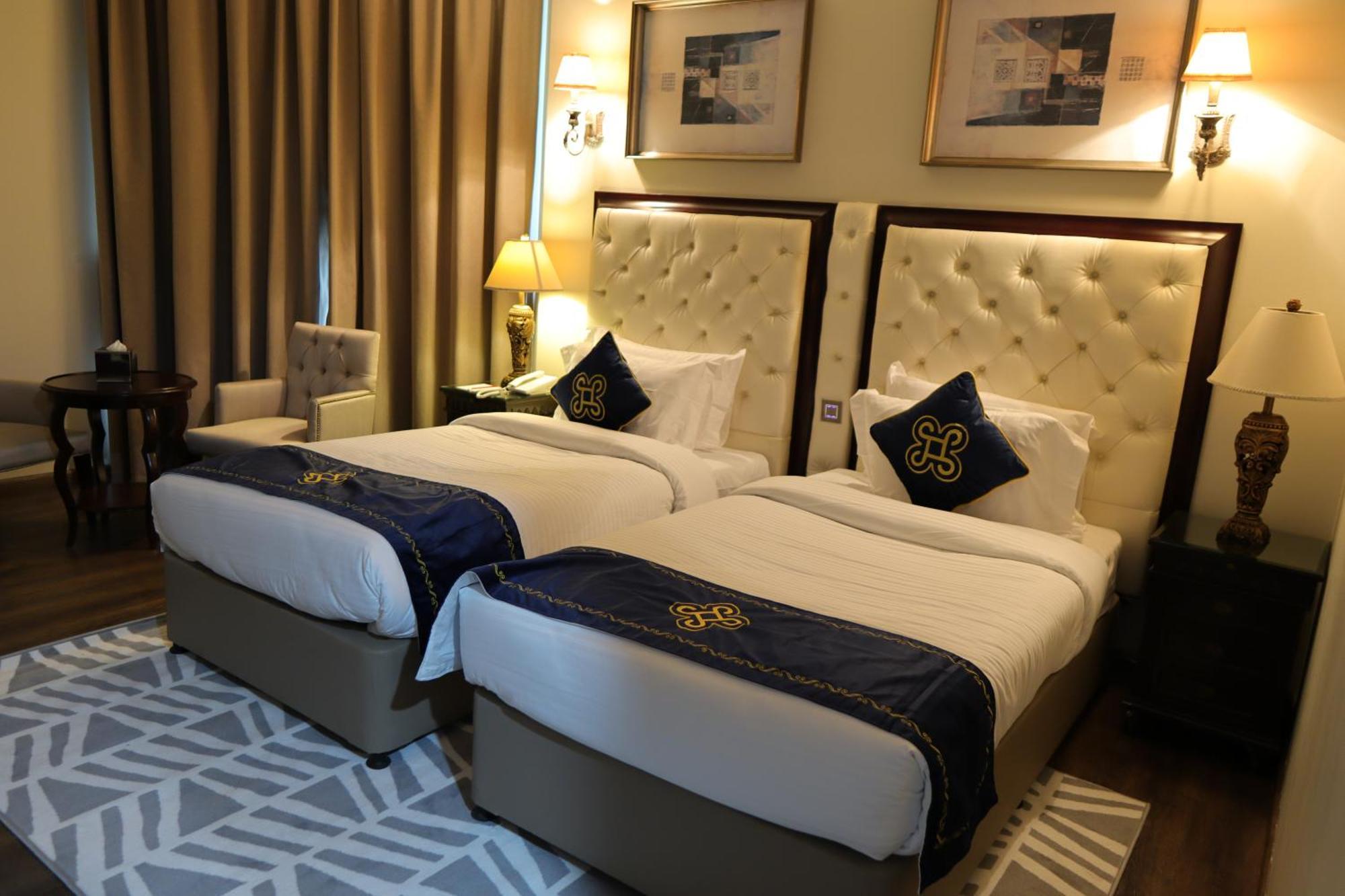Seven Seas Hotel دبي المظهر الخارجي الصورة
