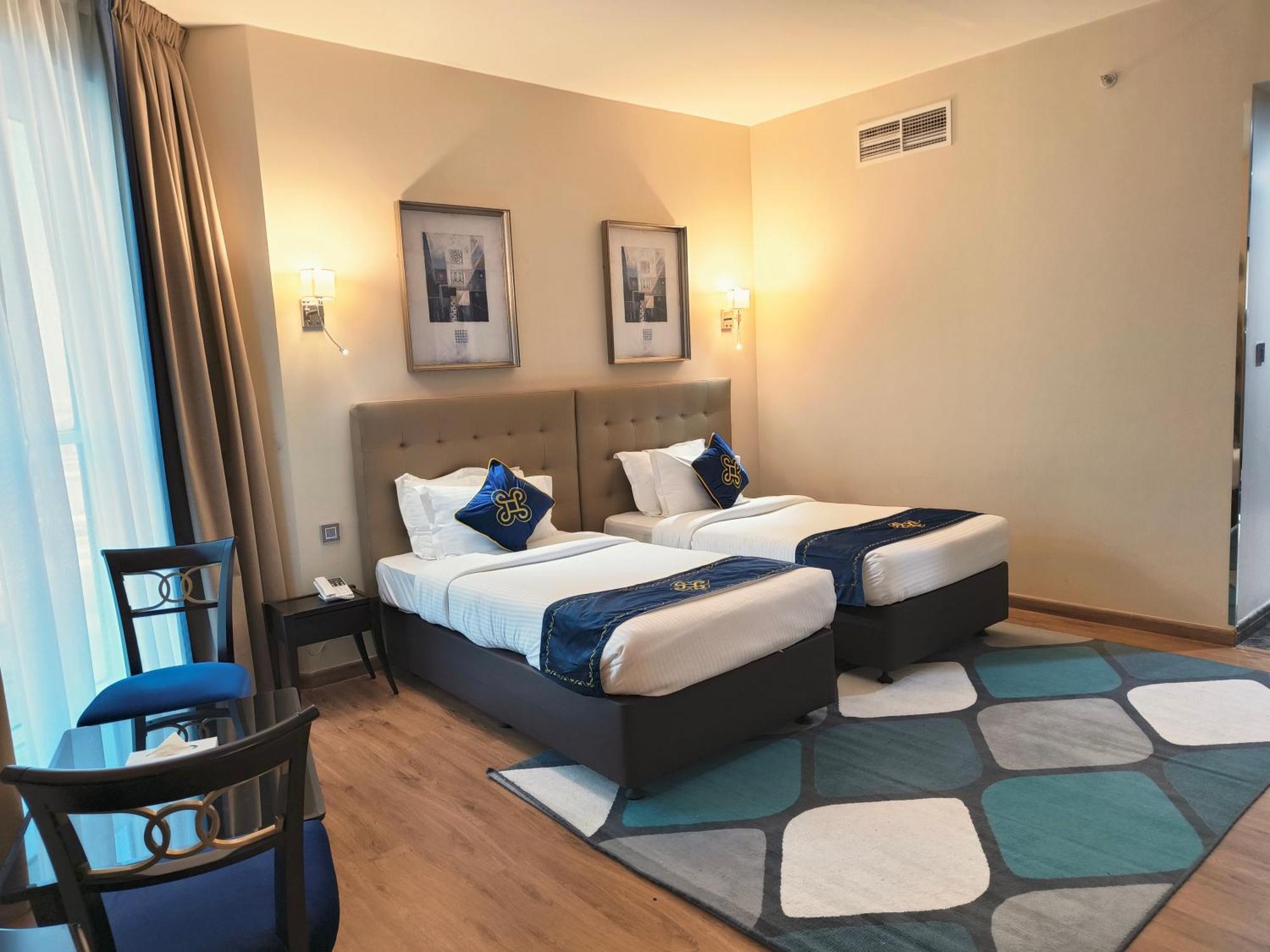 Seven Seas Hotel دبي المظهر الخارجي الصورة