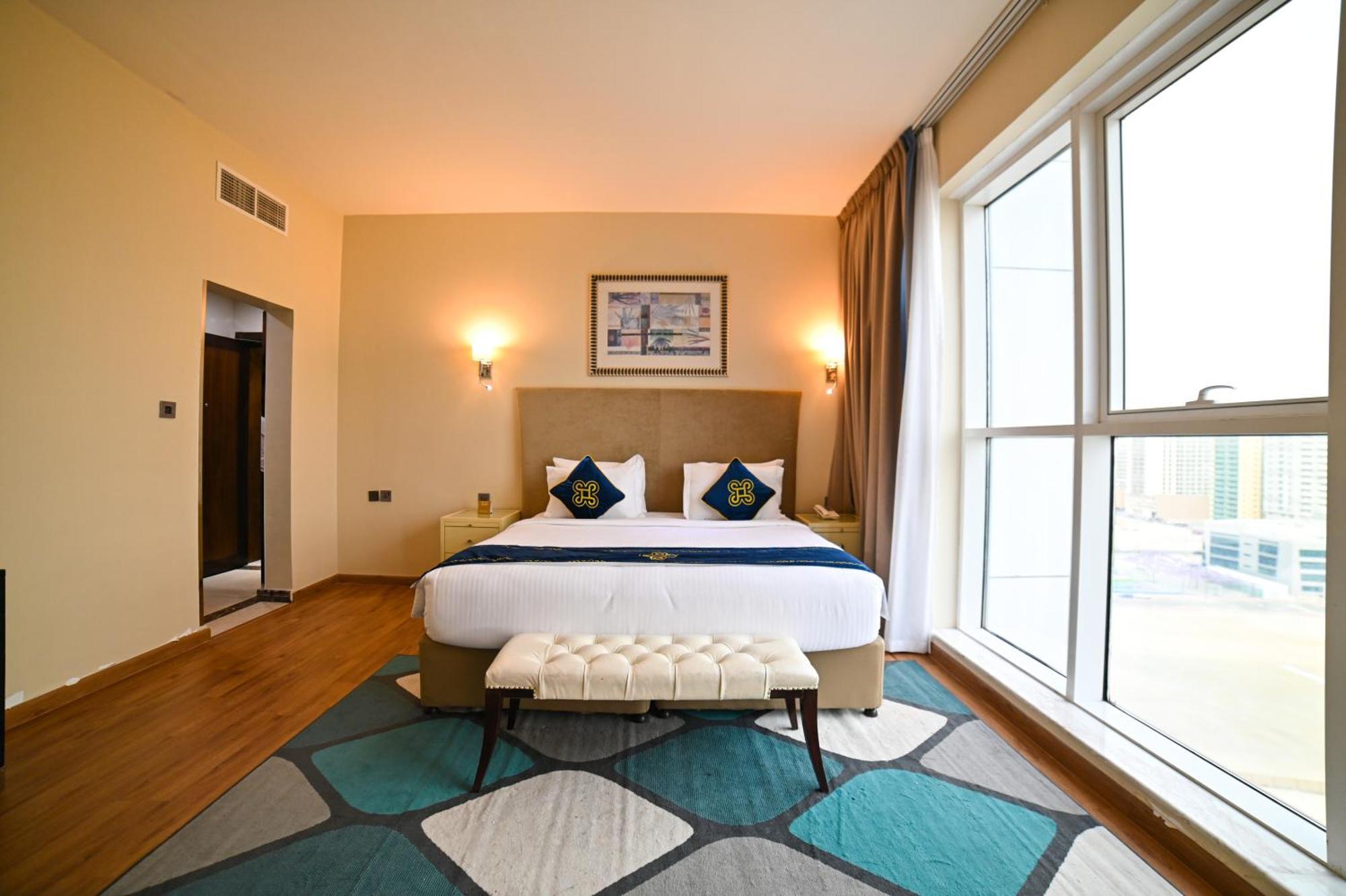 Seven Seas Hotel دبي المظهر الخارجي الصورة